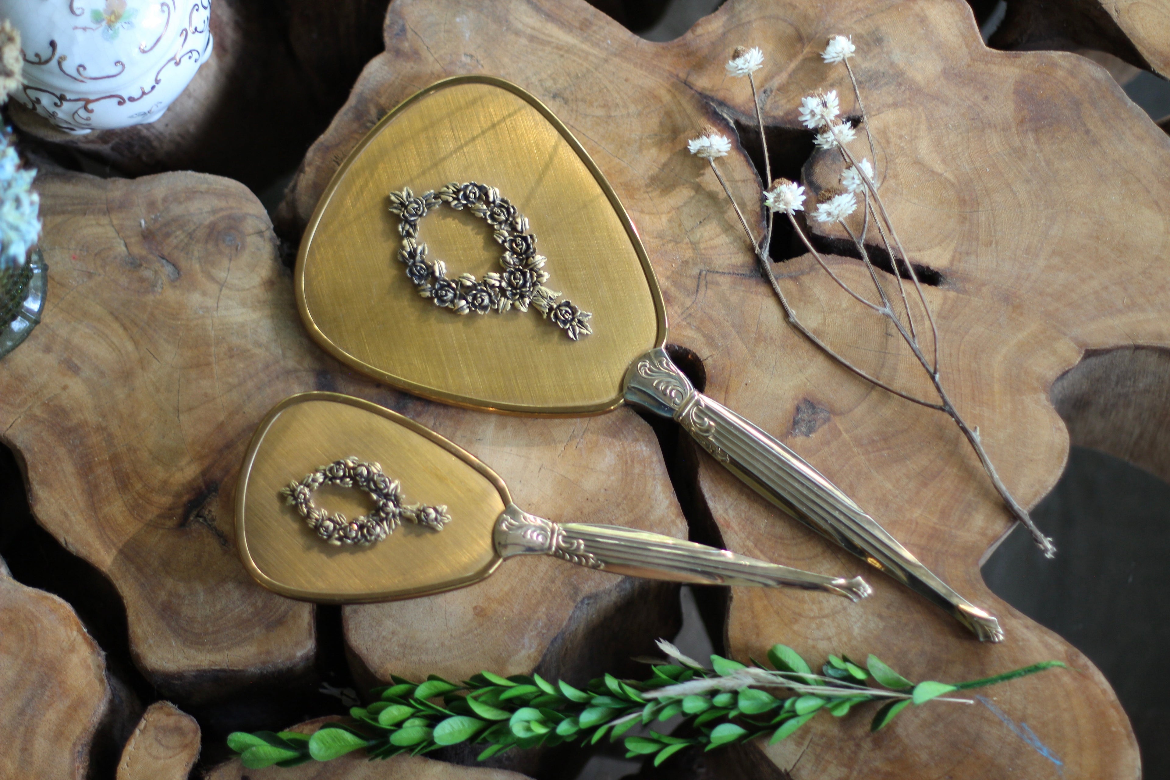 Antique Roses Matson Vanity Set