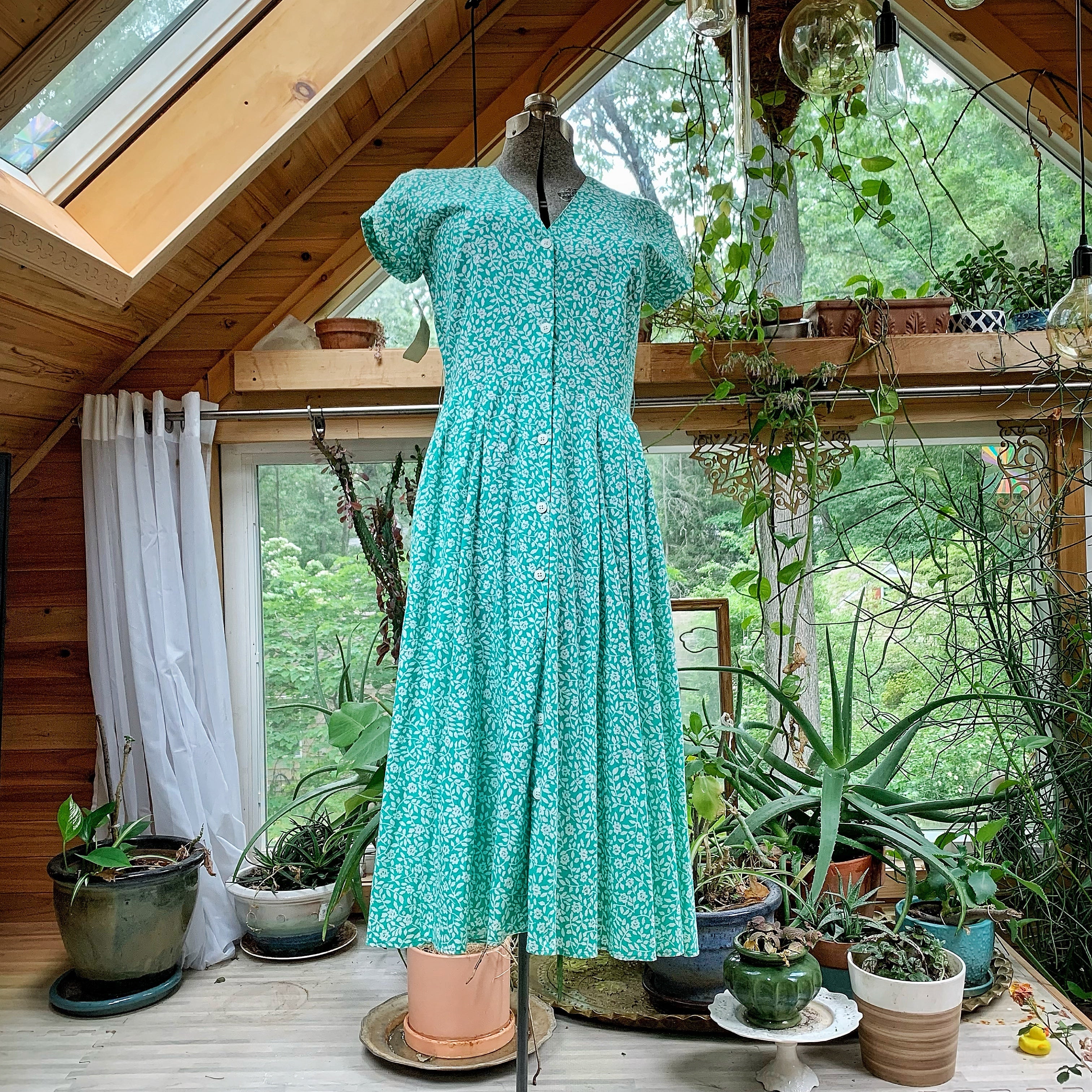 Vintage Floral Green & White Leaves Carol Anderson Dress