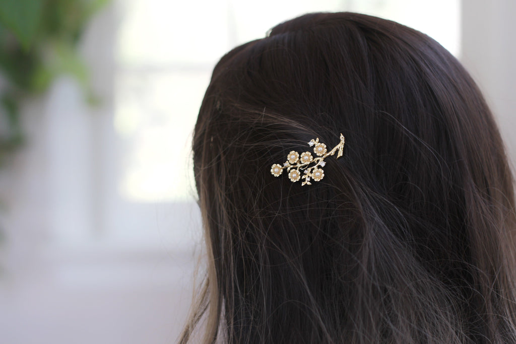 Flowers Valley Pearls & Crystals Barrette
