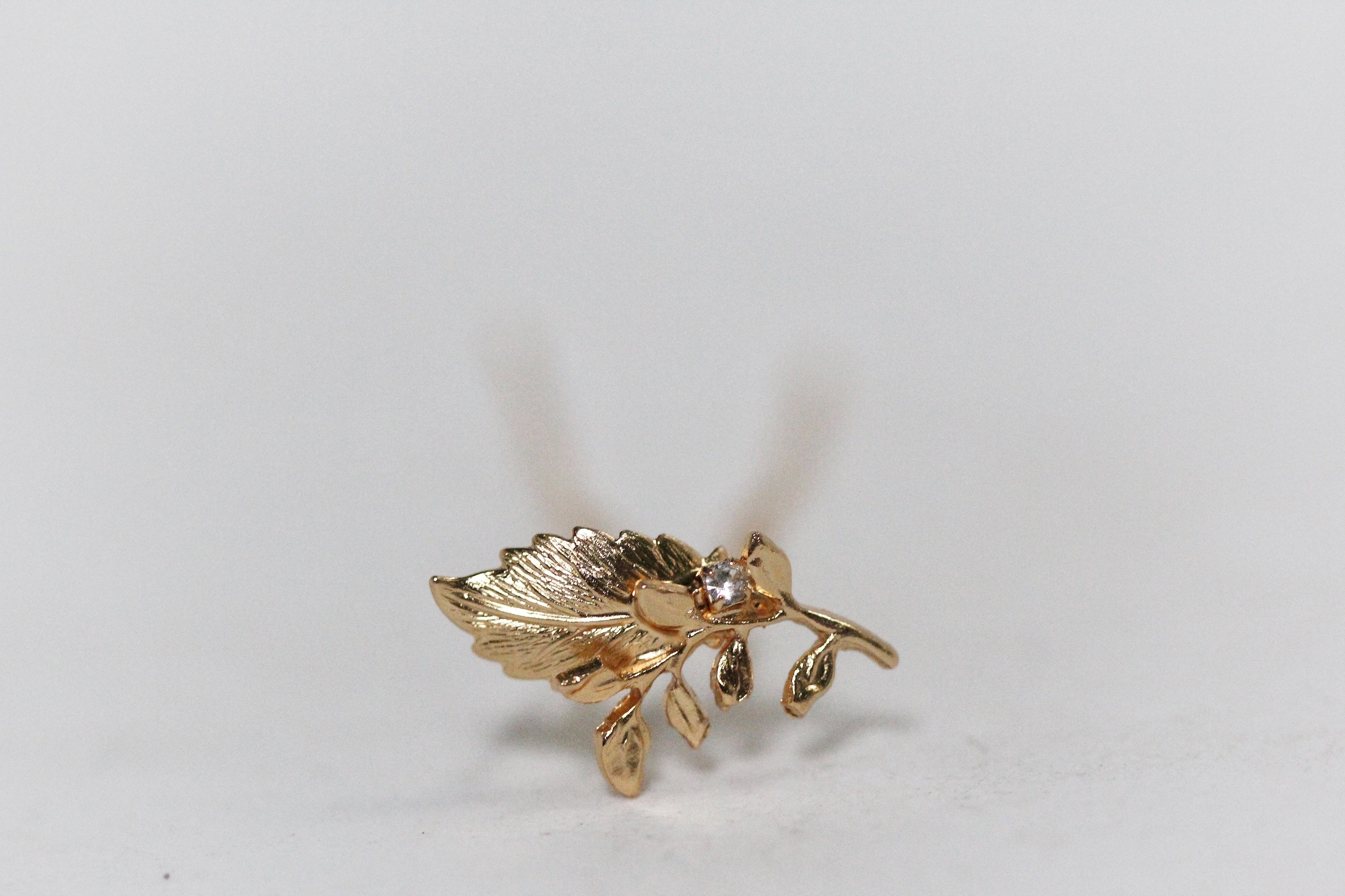 Gia Twig Crystal Leaf Hair Pin