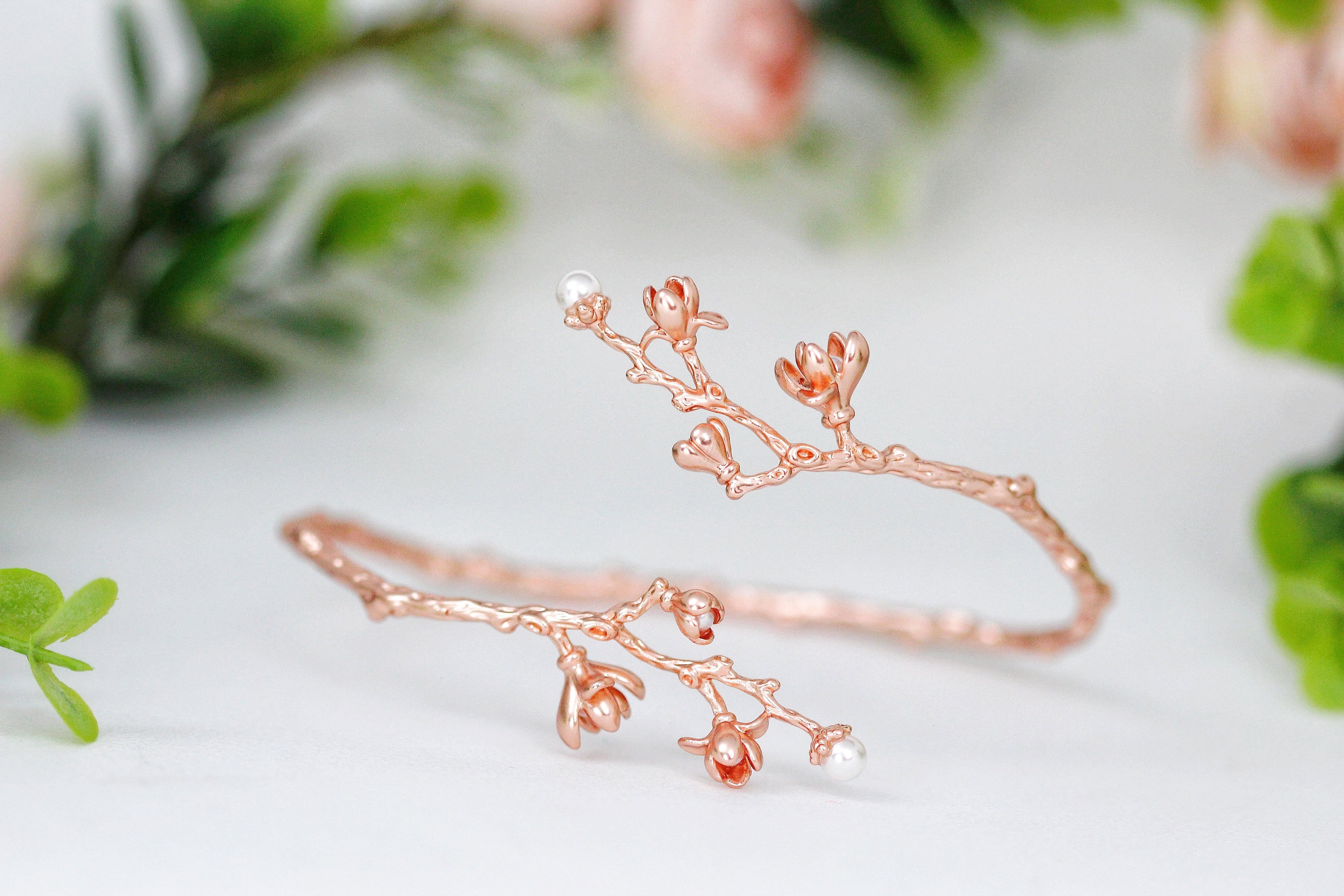 Magnolia Branch Floral Armband