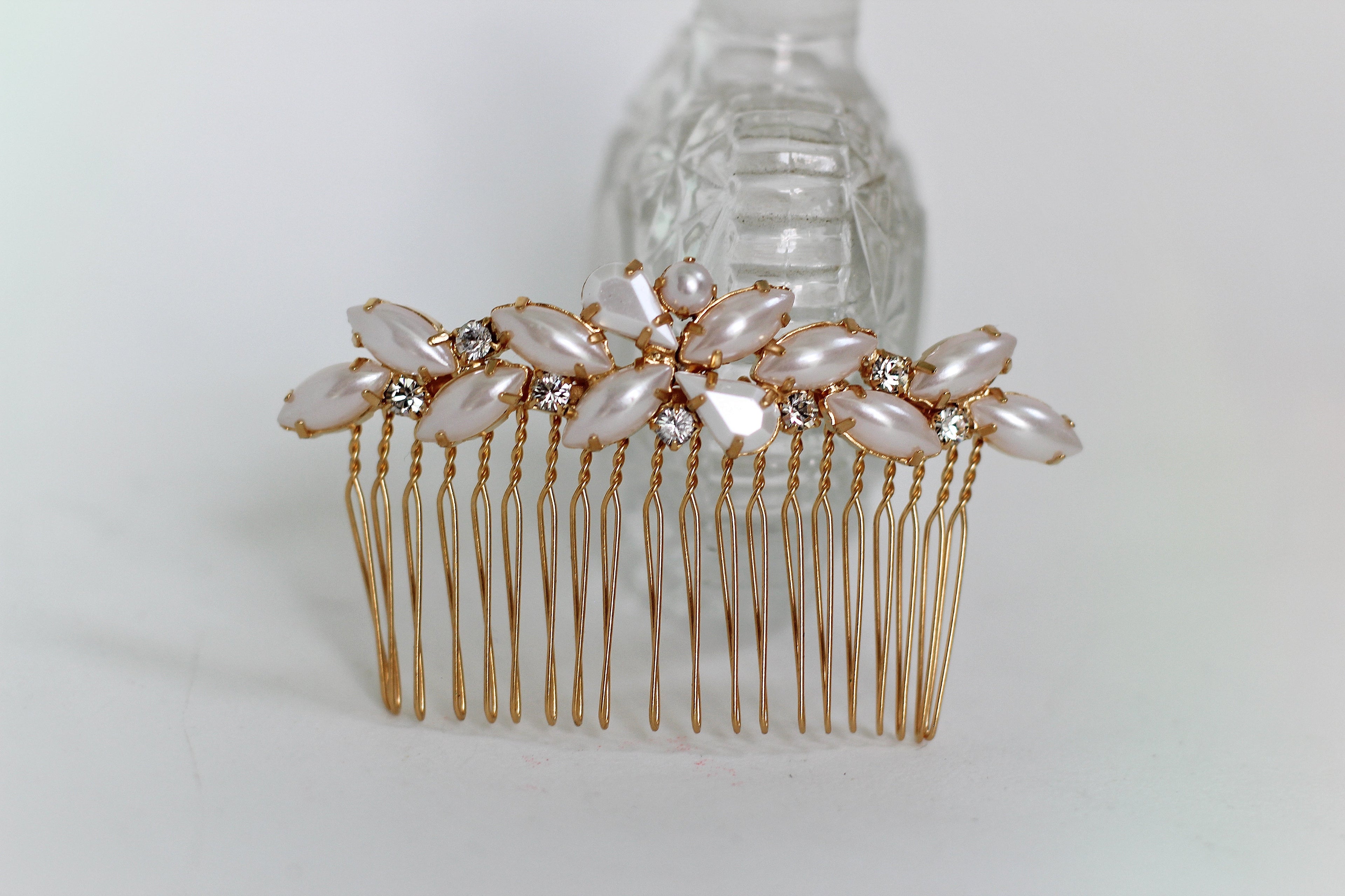 Pearls & Crystals Cluster Hair Comb
