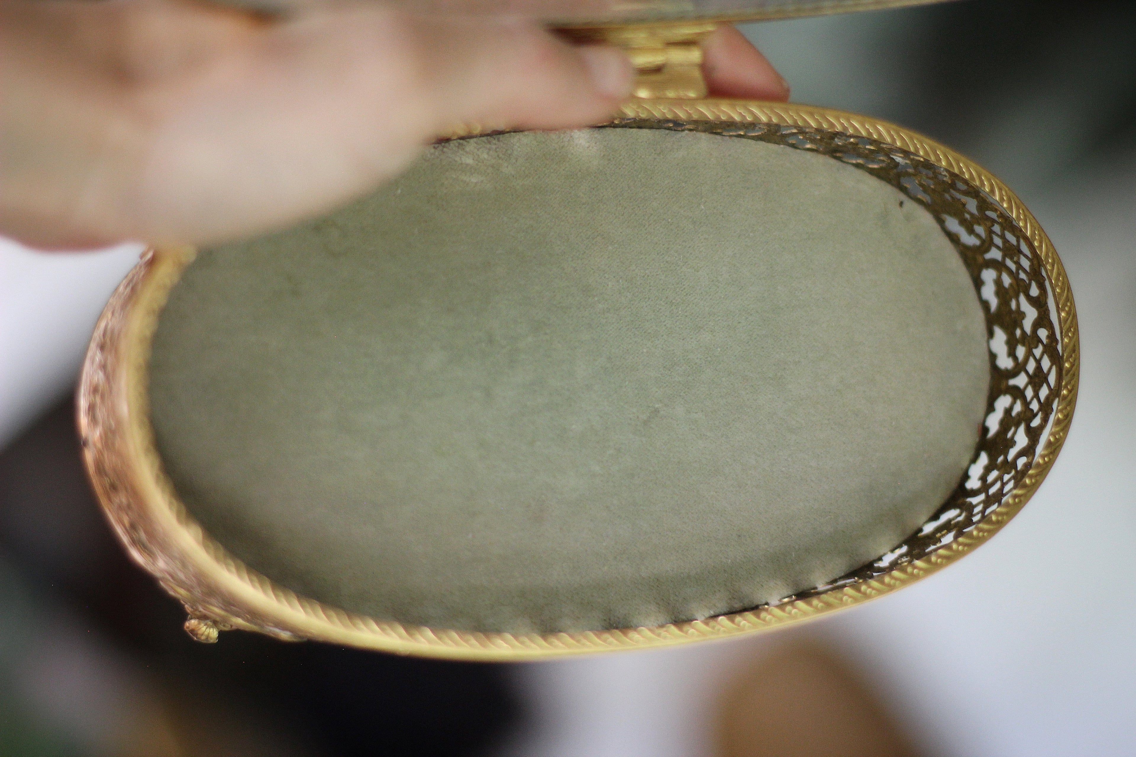 Antique Turquoise Oval Birds & dogwood Jewelry Box