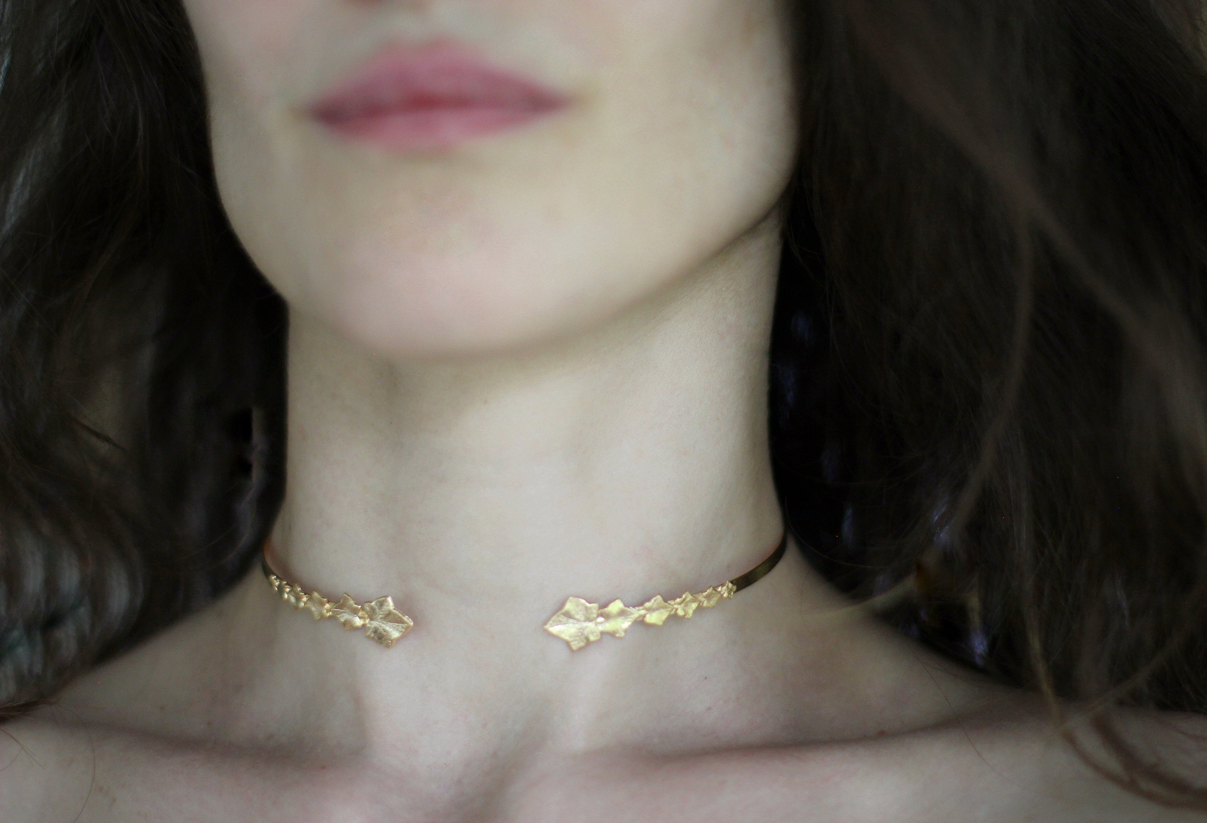 Ivy Leaves Choker