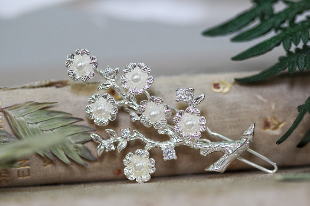 Flowers Valley Pearls & Crystals Barrette