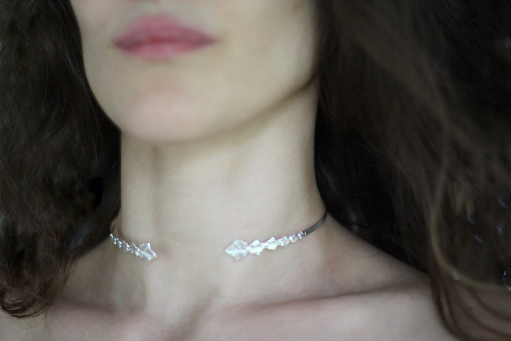 Ivy Leaves Choker
