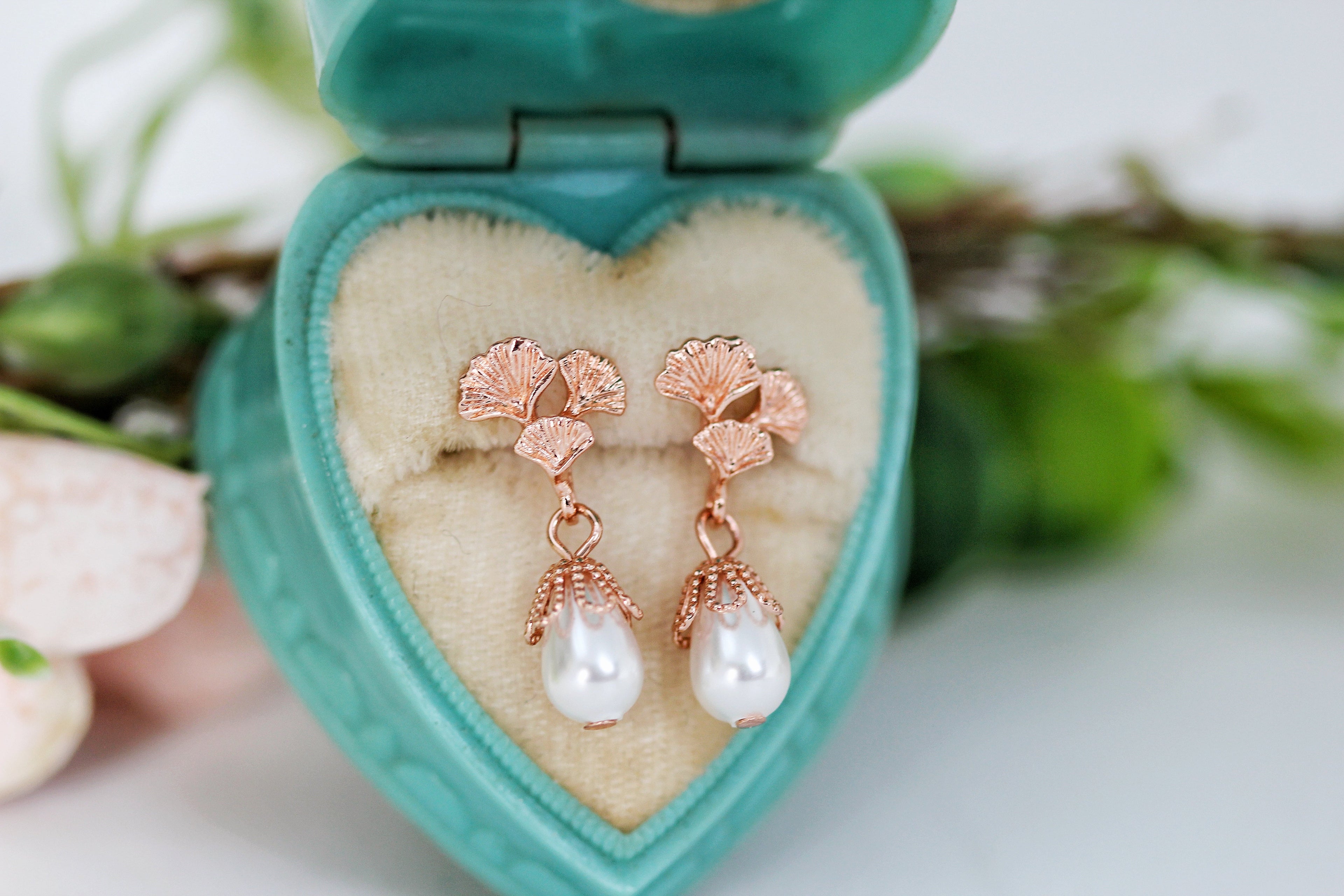 Ginkgo Pearls Earrings