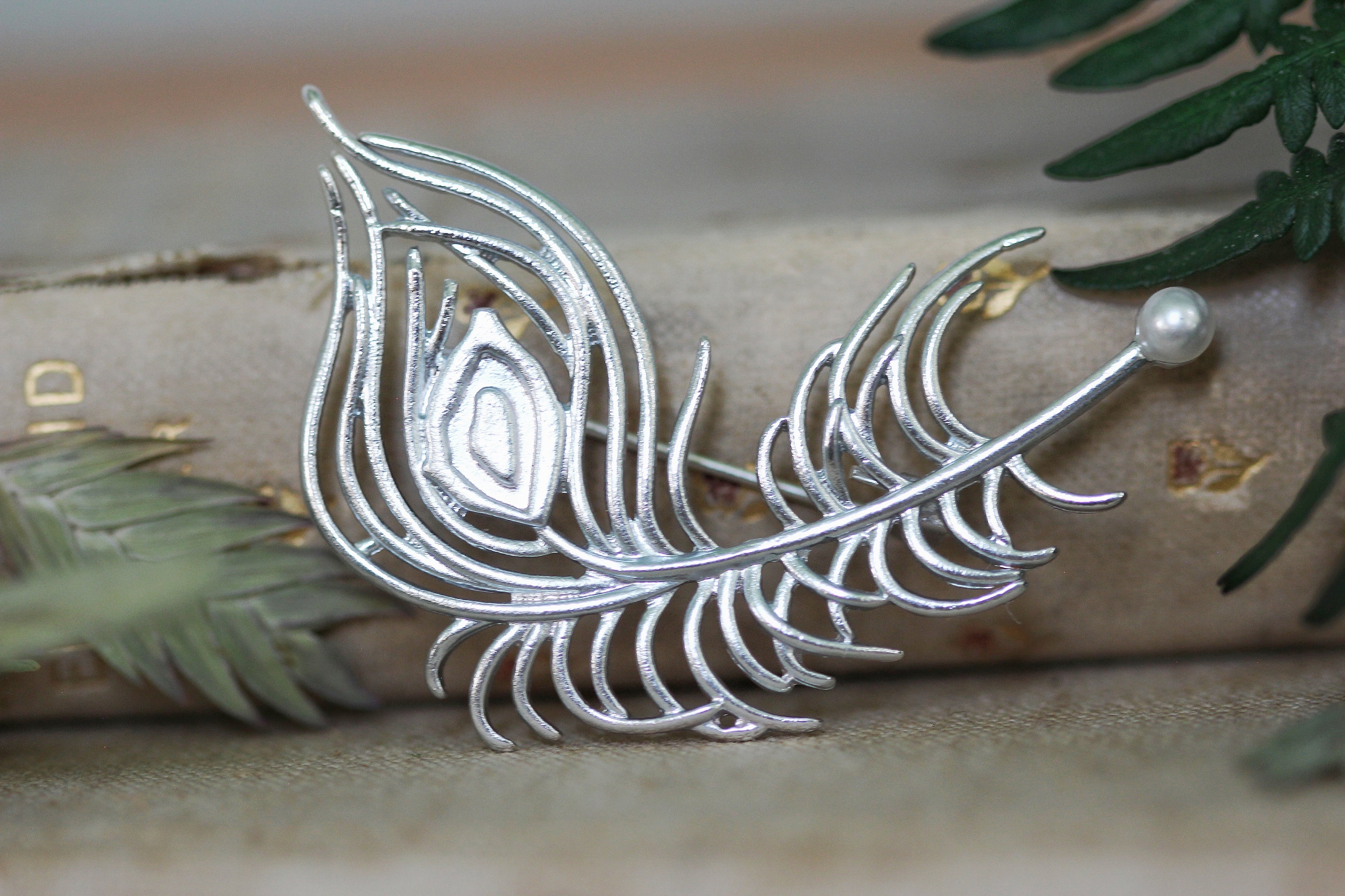Peacock Feather Pearl Barrette