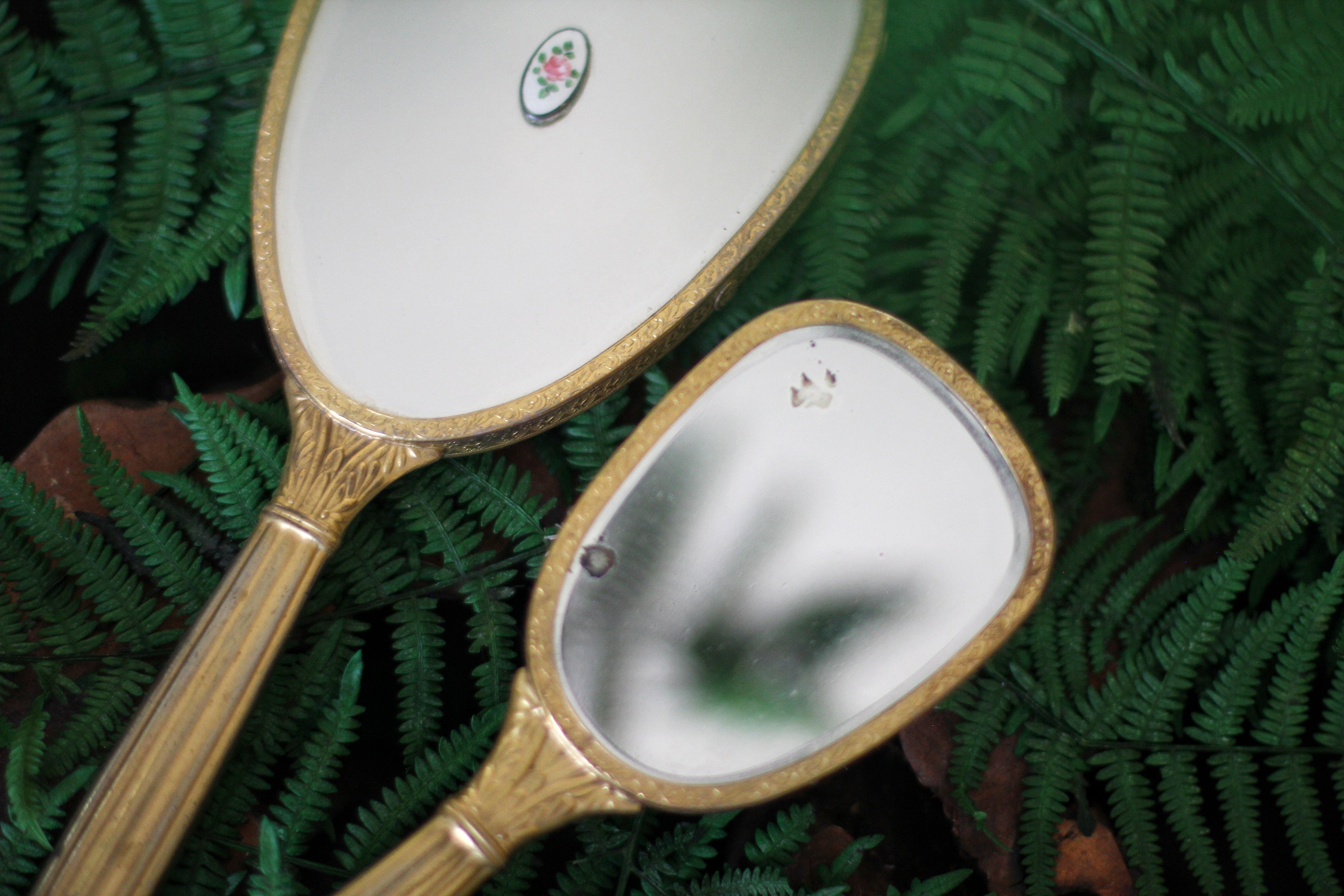 Antique Mirrored Guilloche Rose Vanity Set