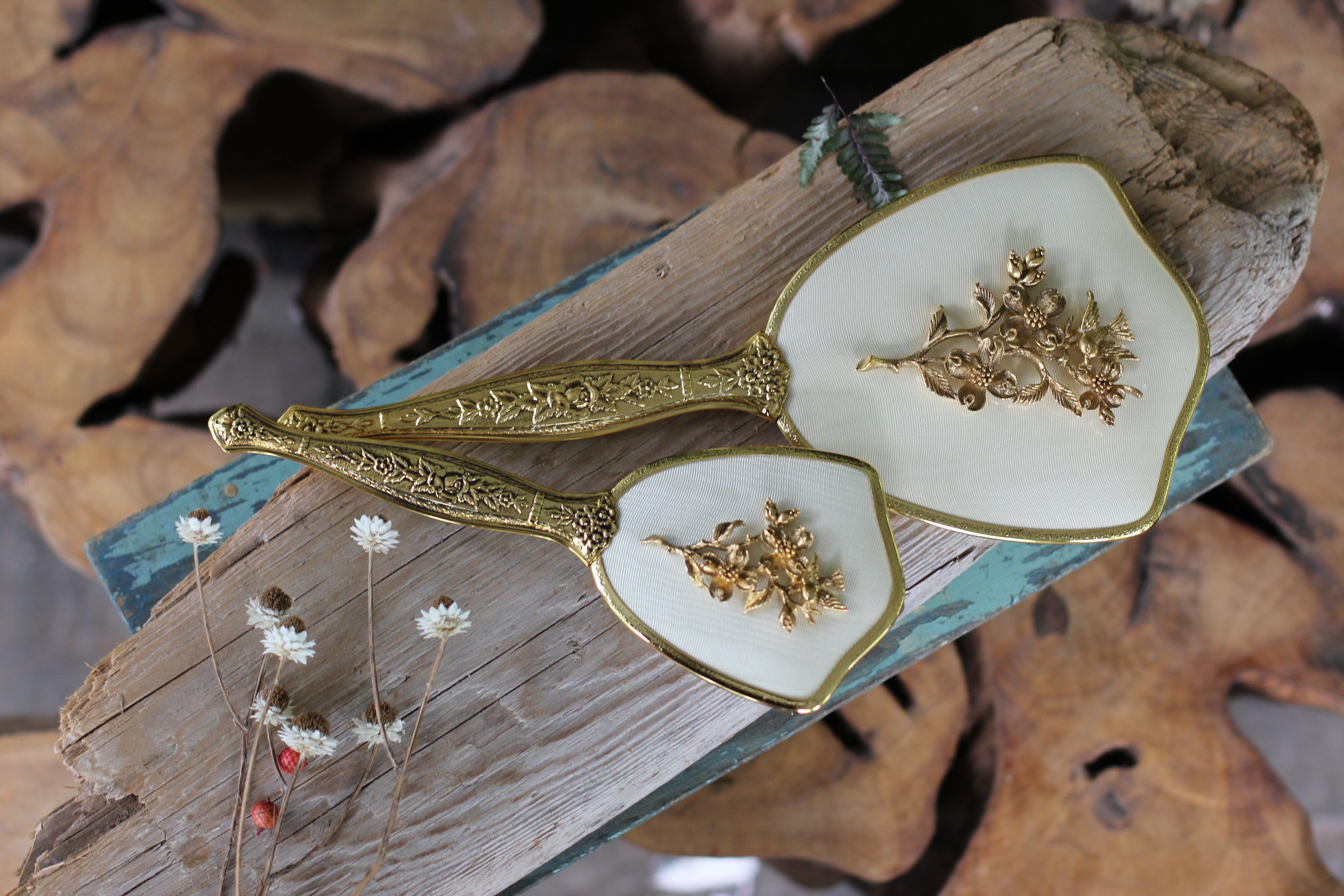 Antique Raised Dogwood & Birds Vanity Set