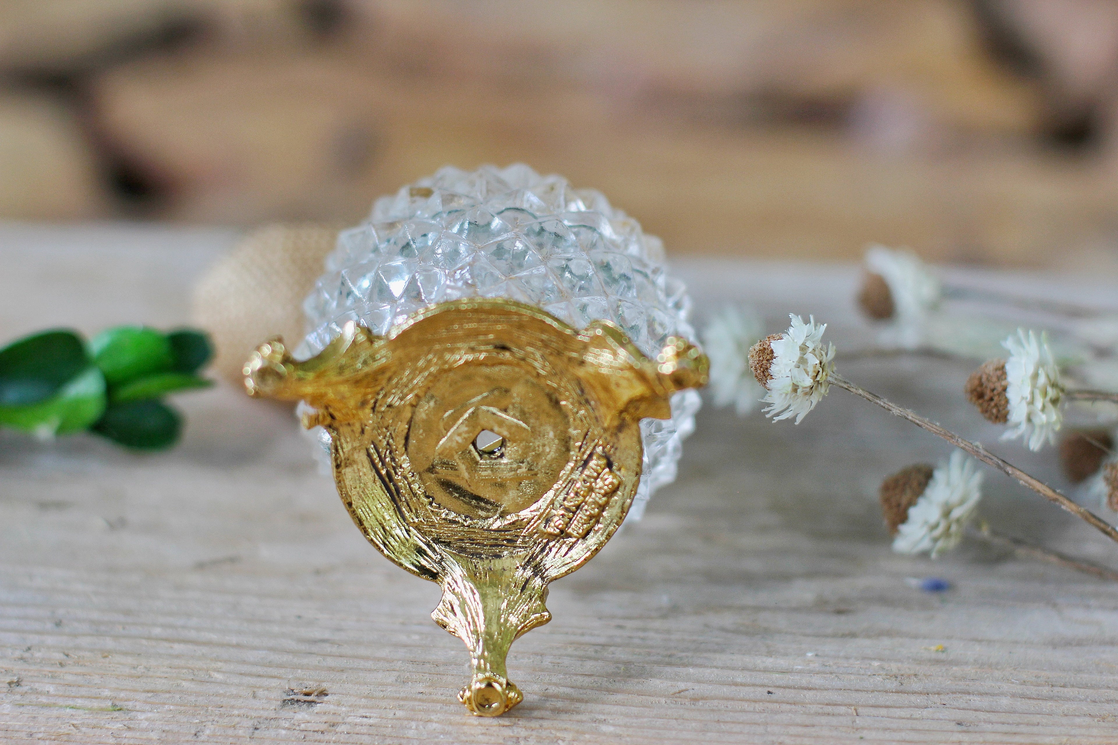 Antique Stylebuilt Pedestal Pump Atomizer Bottle