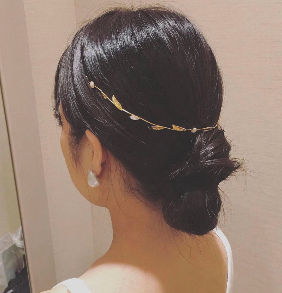 Tinkerbell Dainty Pearls & Leaves Wreath