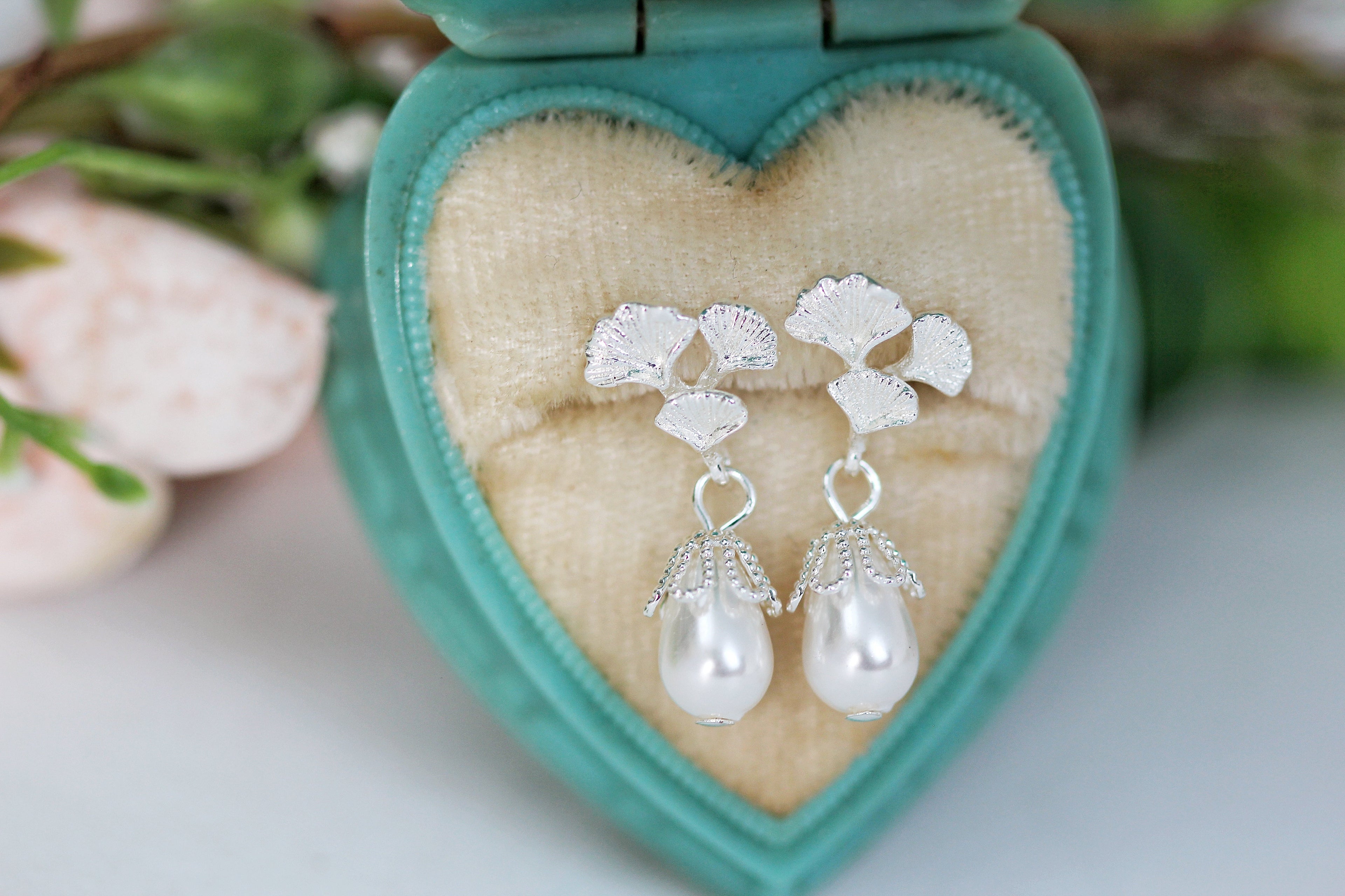 Ginkgo Pearls Earrings