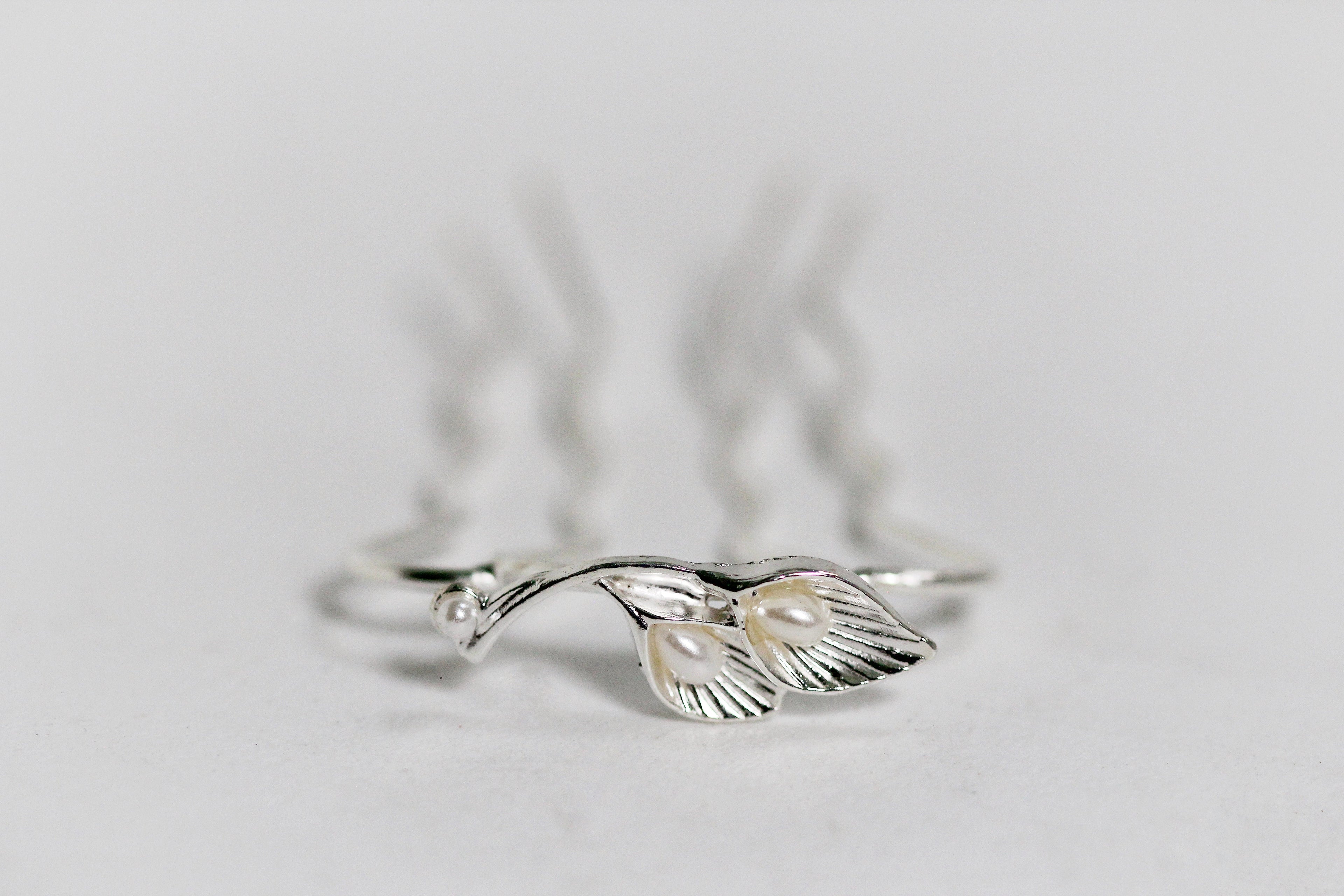 Calla Lily Floral Hair Prong