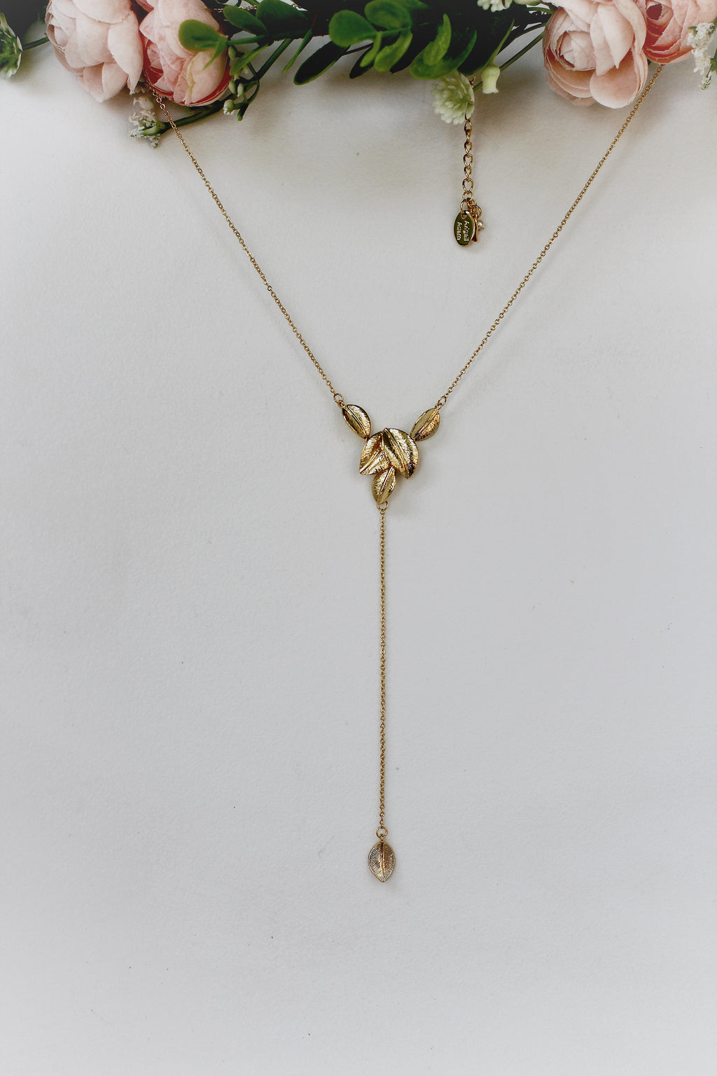 Cluster Leaves Drop Lariat Necklace