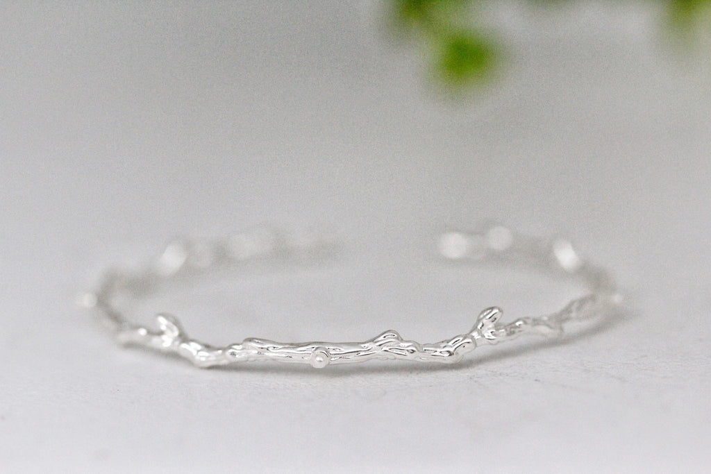 Rustic Dainty Branch Pearls Bracelet
