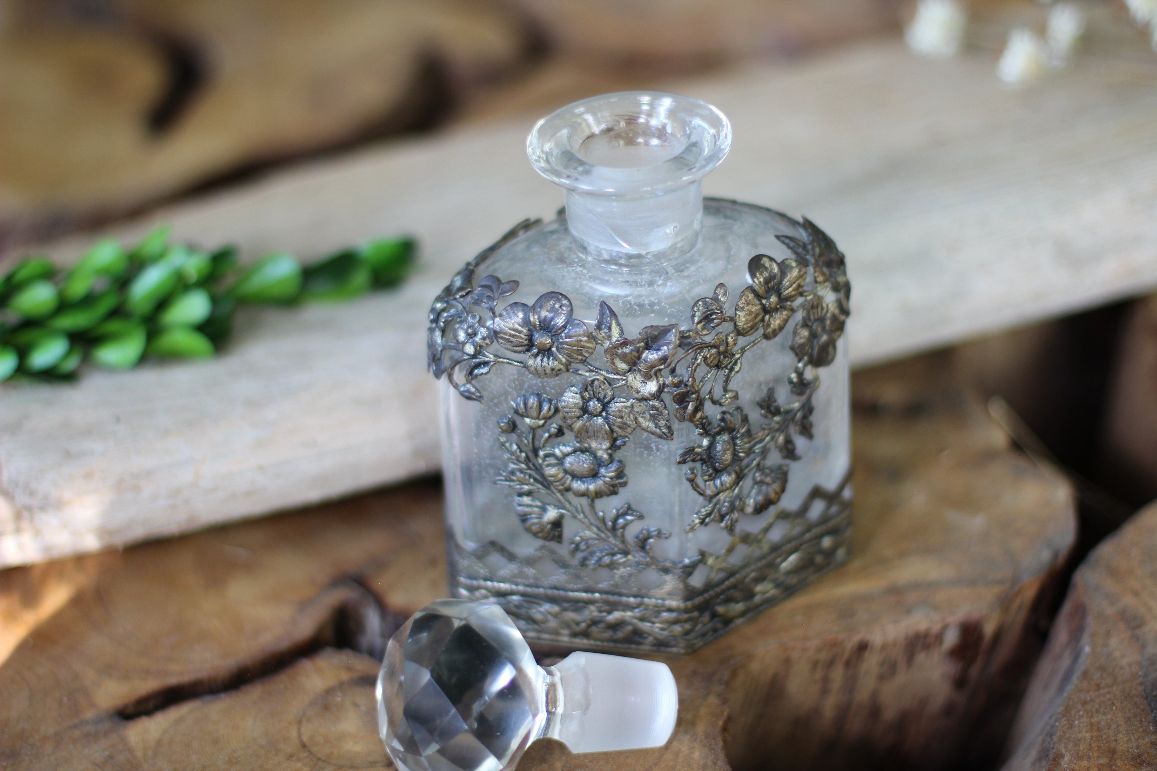 Antique Silver Floral Collar Perfume Bottle