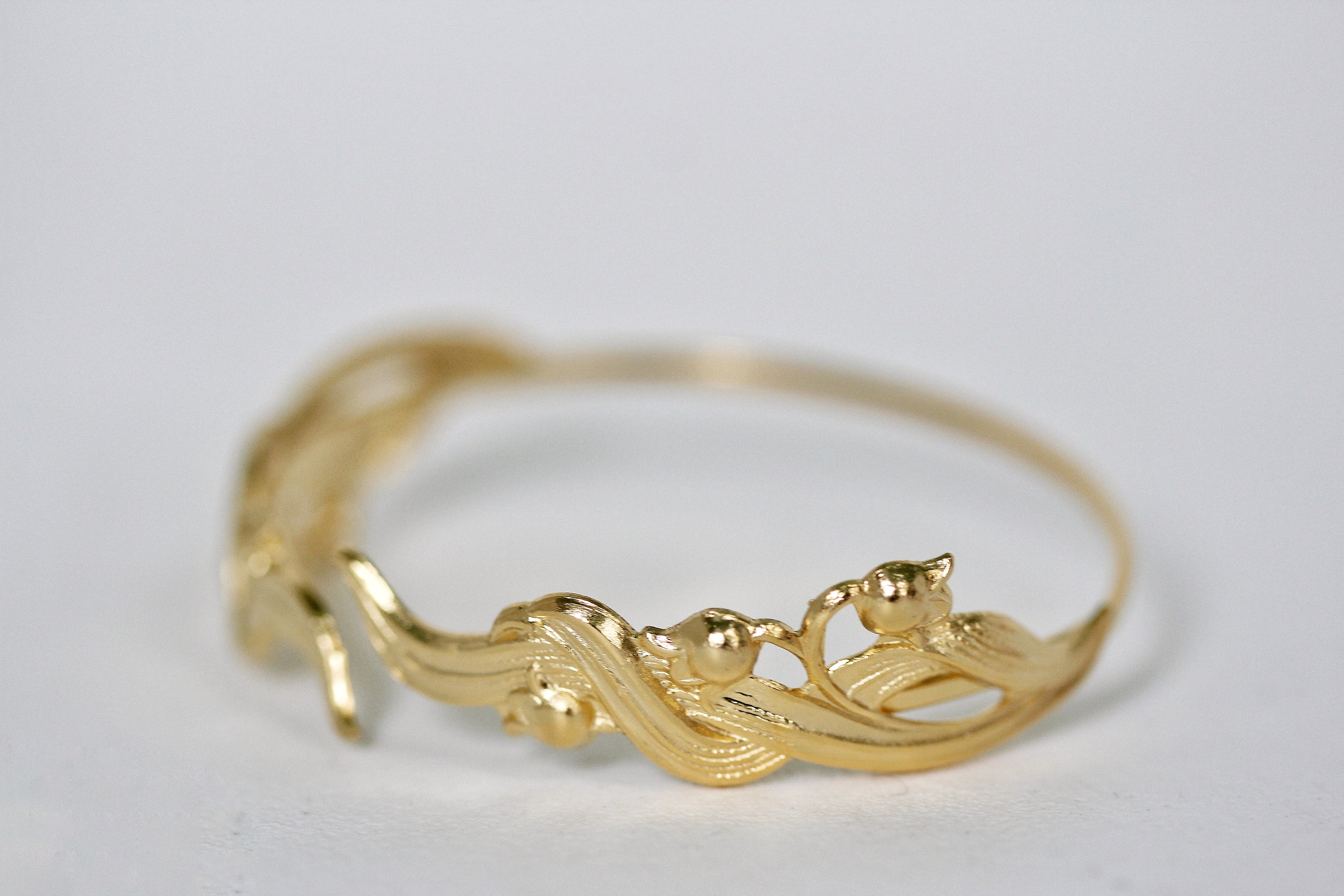 Lily of the Valley Armband