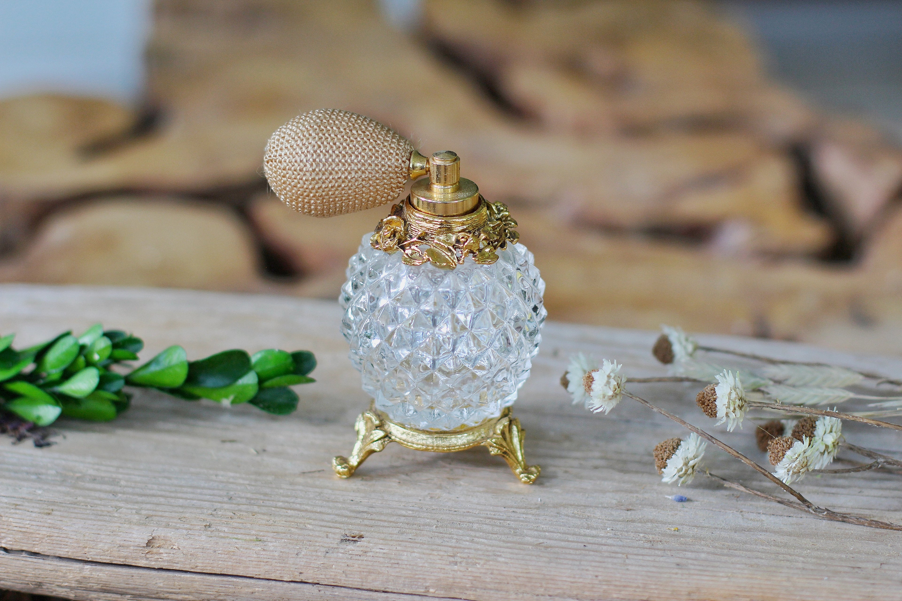 Antique Stylebuilt Pedestal Pump Atomizer Bottle