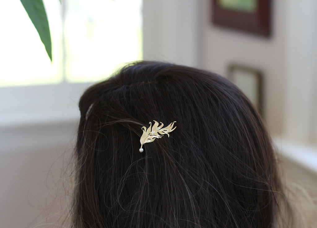 Swirly Feather Pearl Barrette