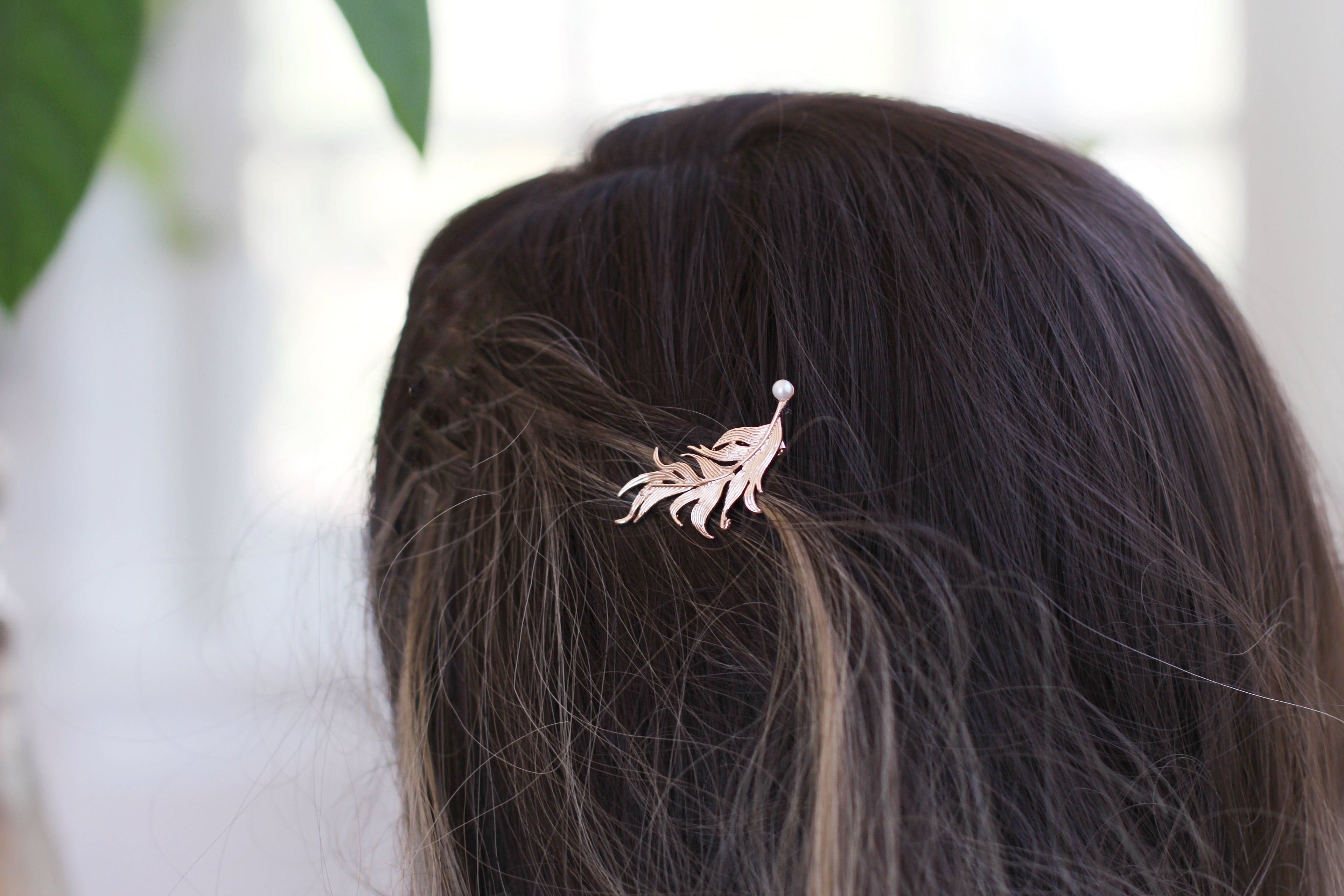 Swirly Feather Pearl Barrette