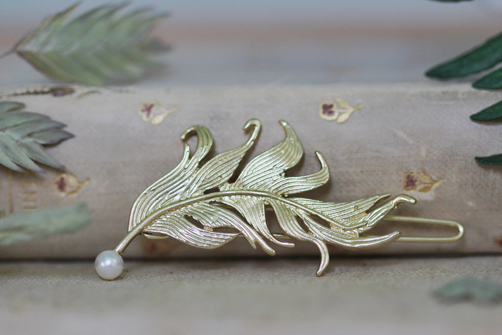 Swirly Feather Pearl Barrette