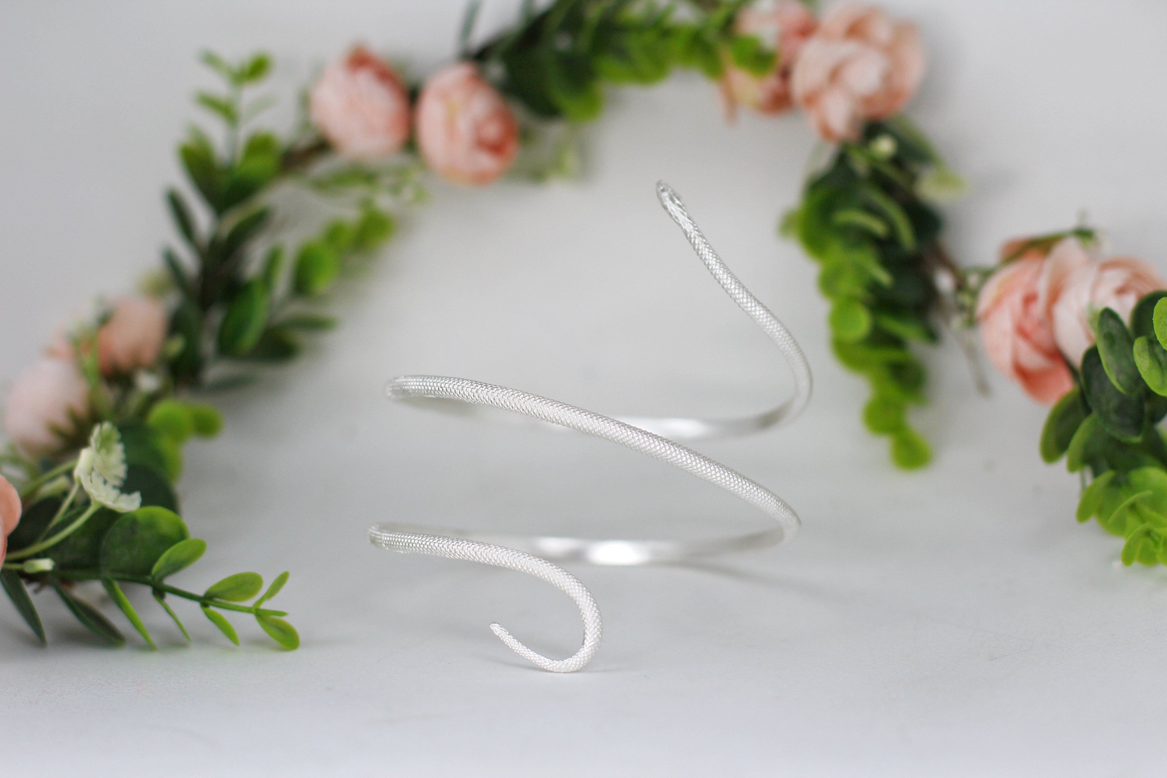 Swirly Snake Armband