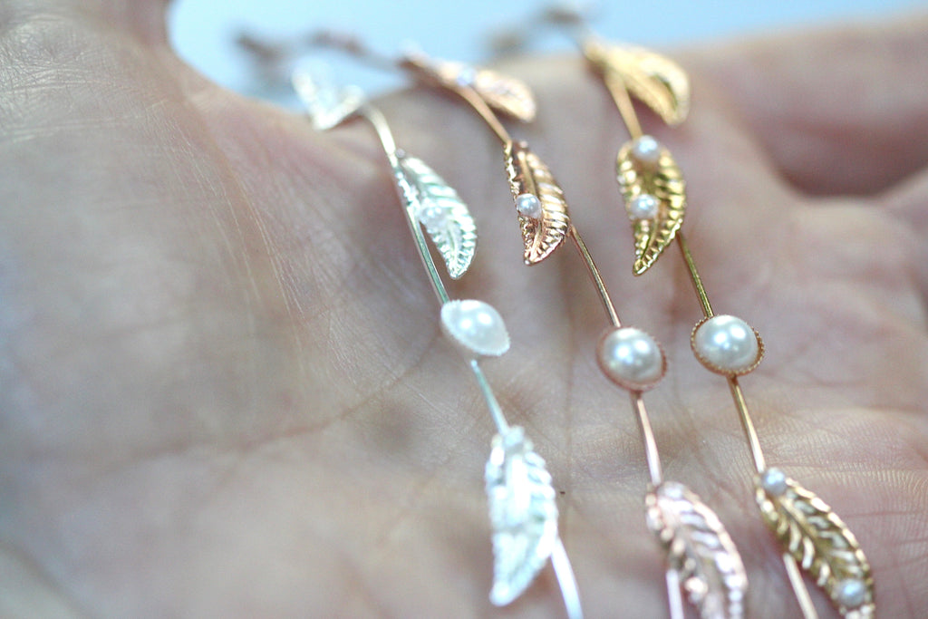 Tinkerbell Dainty Pearls & Leaves Wreath