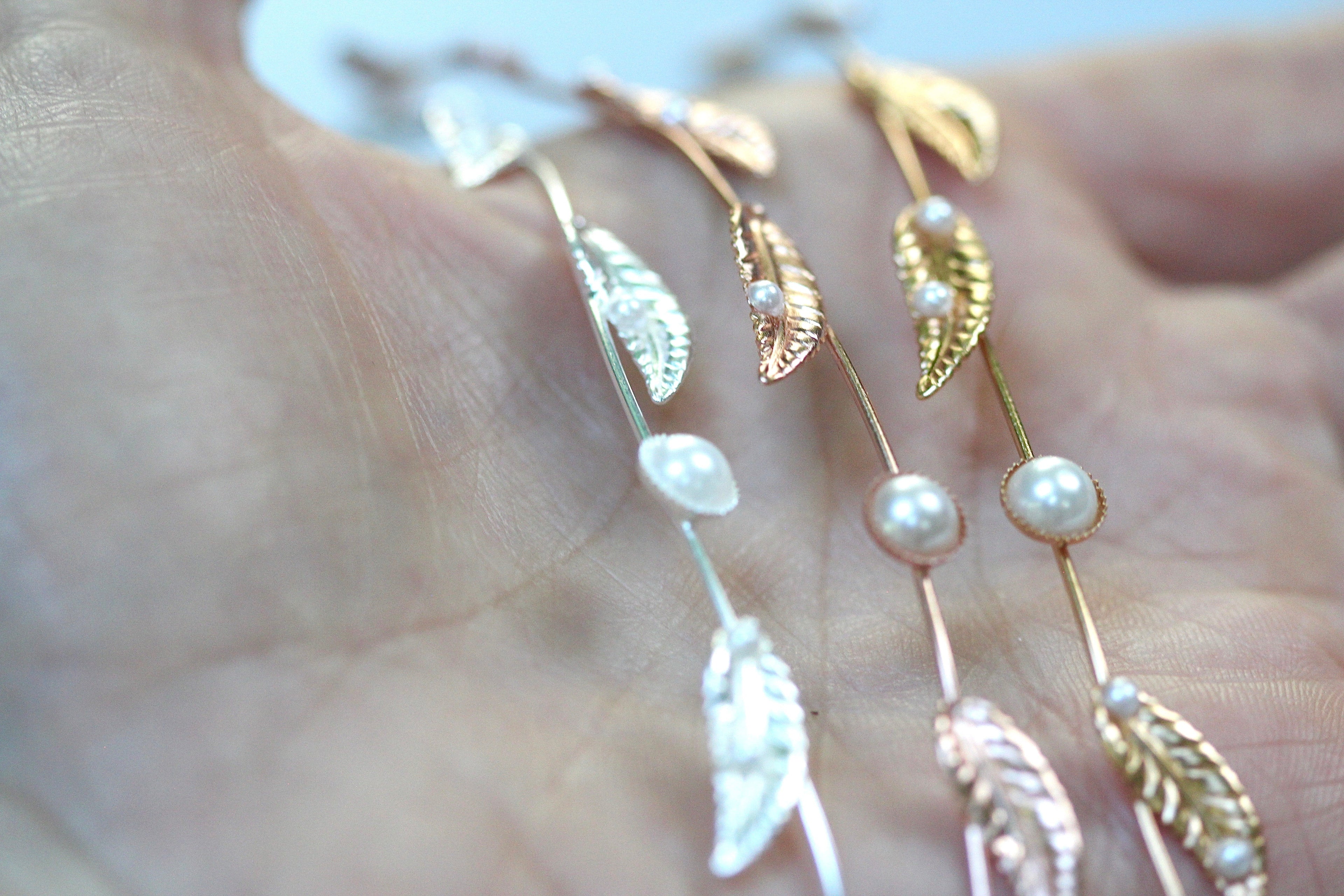 Tinkerbell Dainty Pearls & Leaves Wreath