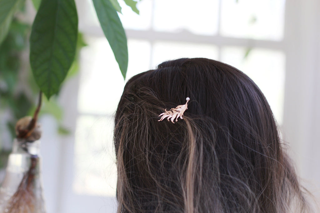 Swirly Feather Pearl Barrette