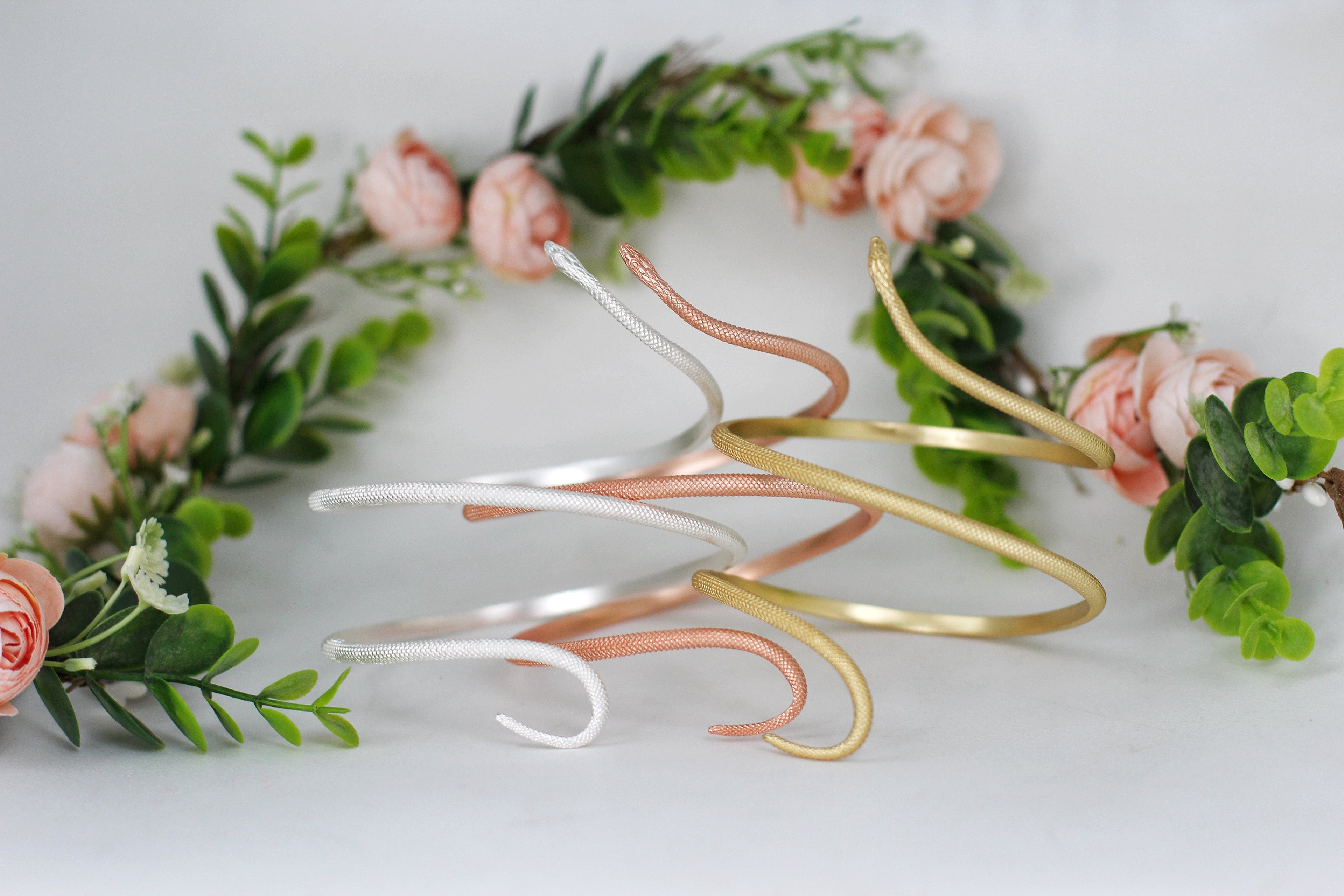 Swirly Snake Armband