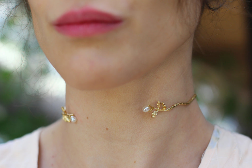 Wild Roses Choker