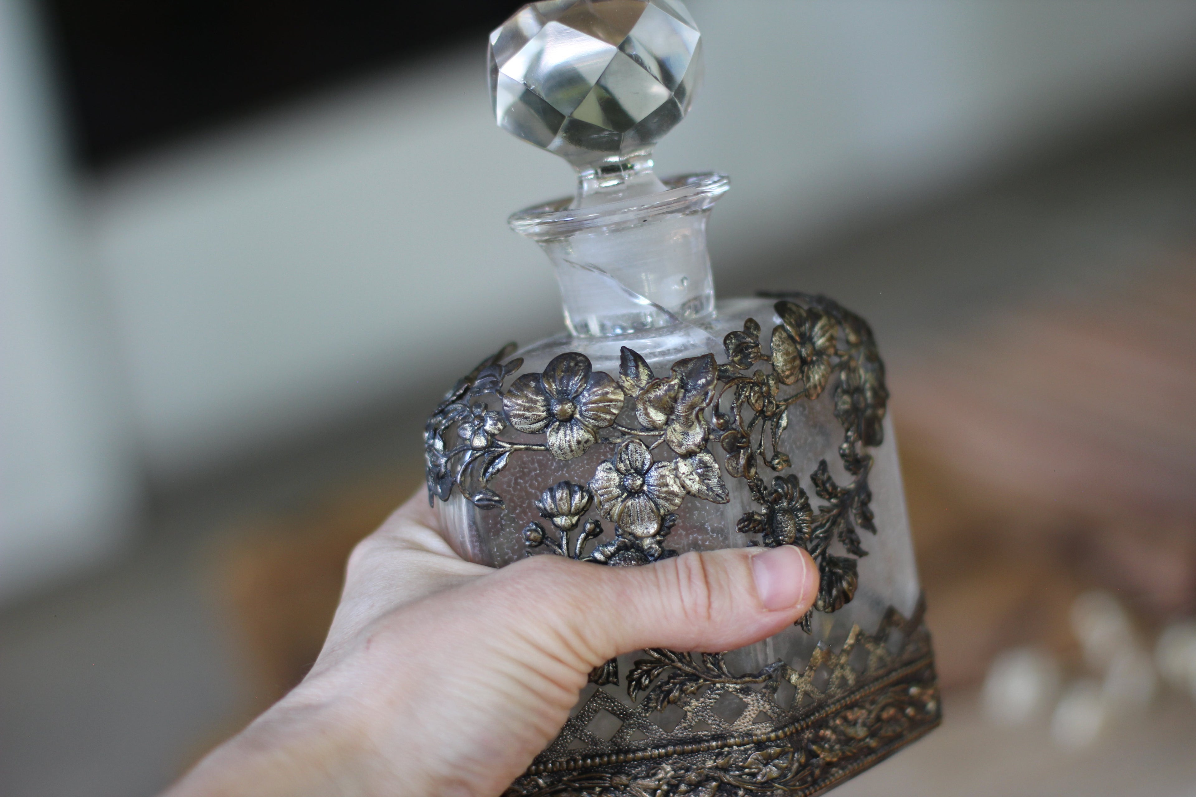 Antique Silver Floral Collar Perfume Bottle