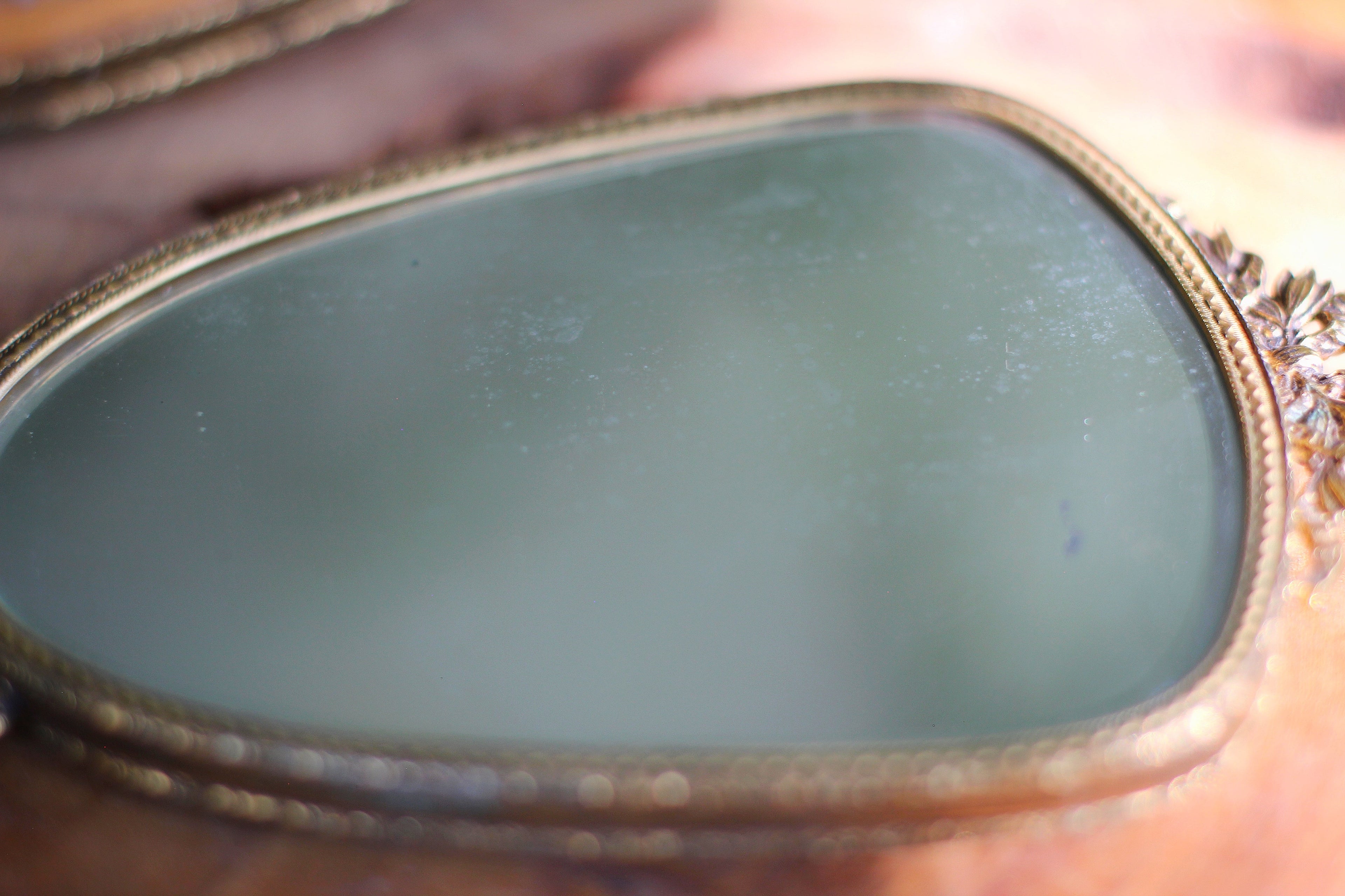 Antique Seashell Nautical Vanity Set