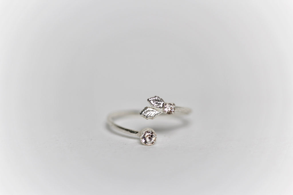 Ariel Crystals Leaves Ring