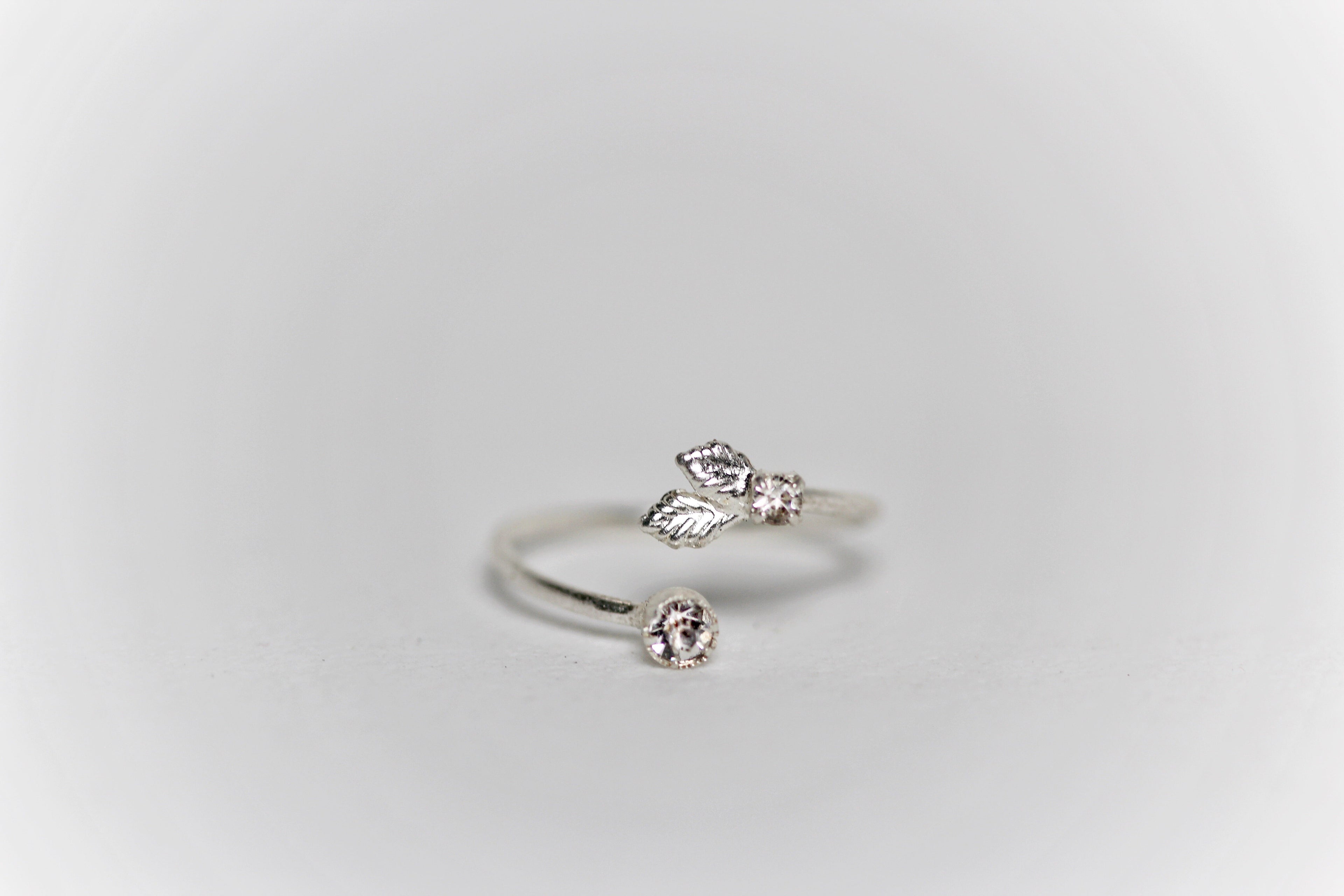 Ariel Crystals Leaves Ring