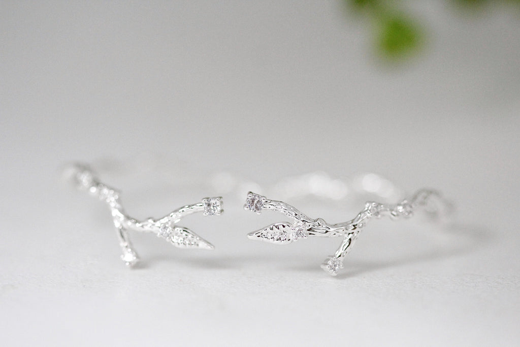 Rustic Dainty Branch Crystals Bracelet