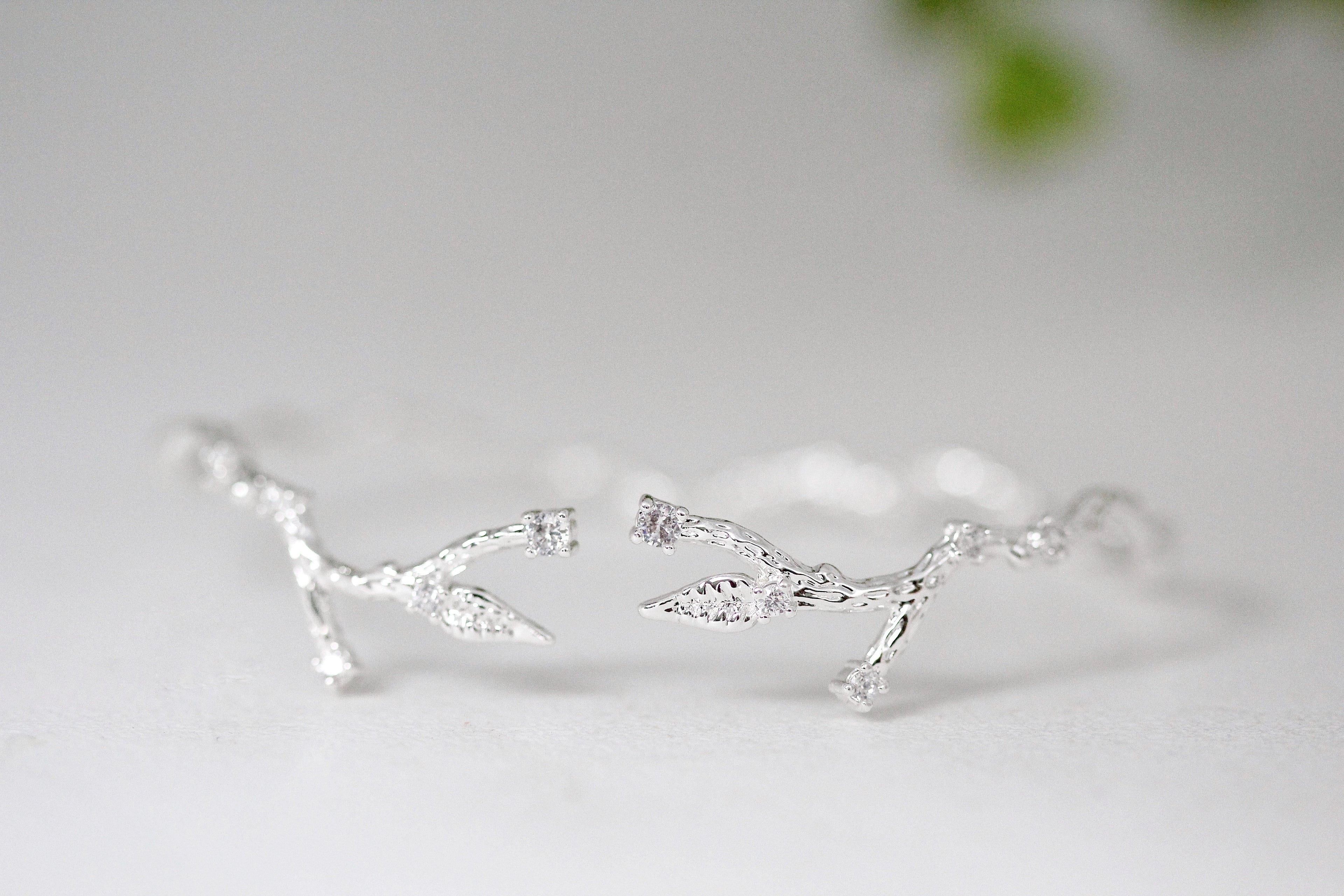 Rustic Dainty Branch Crystals Bracelet