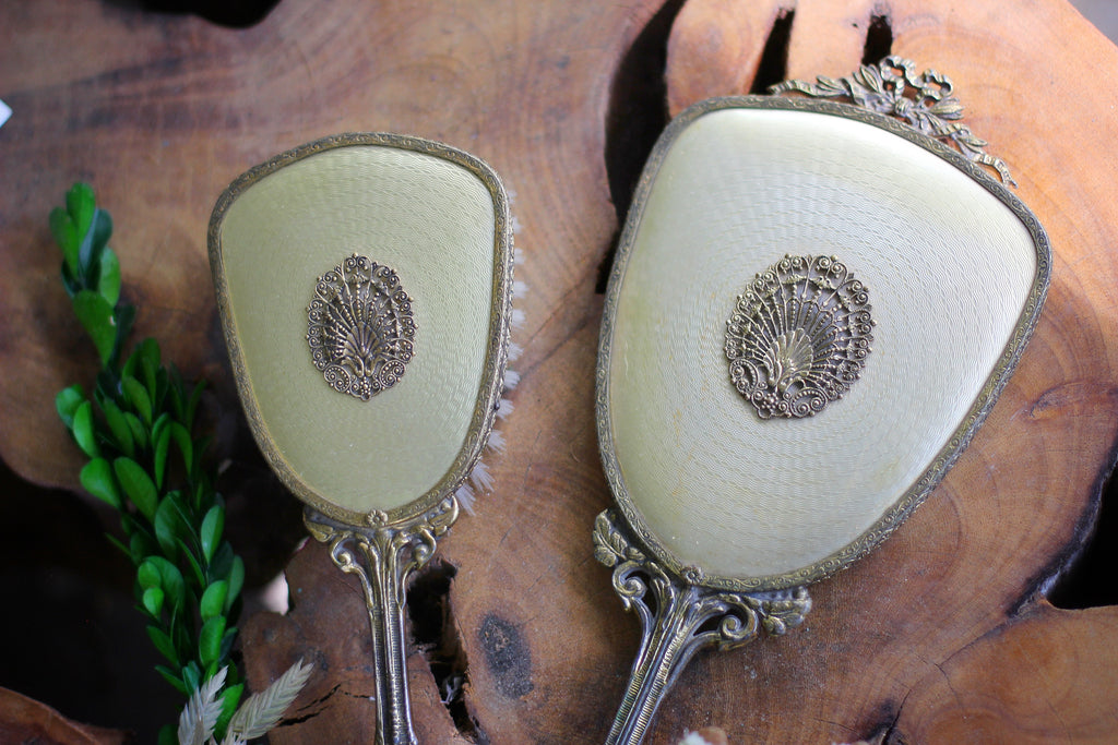 Antique Seashell Nautical Vanity Set