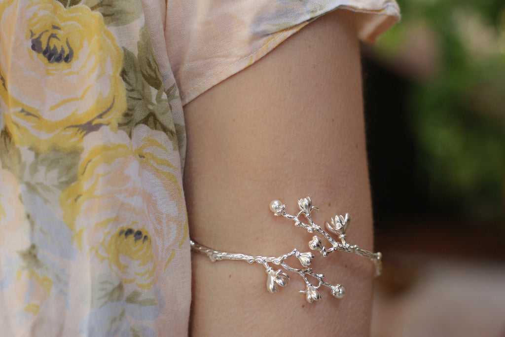 Magnolia Branch Floral Armband