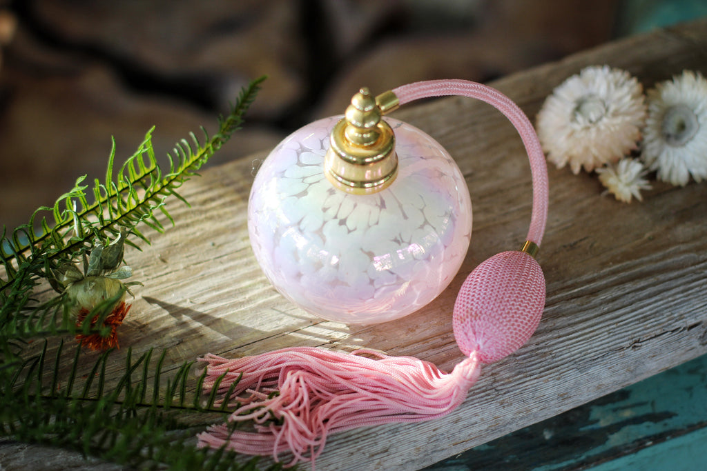 Antique Pink Irice Long Automizer Perfume Bottle