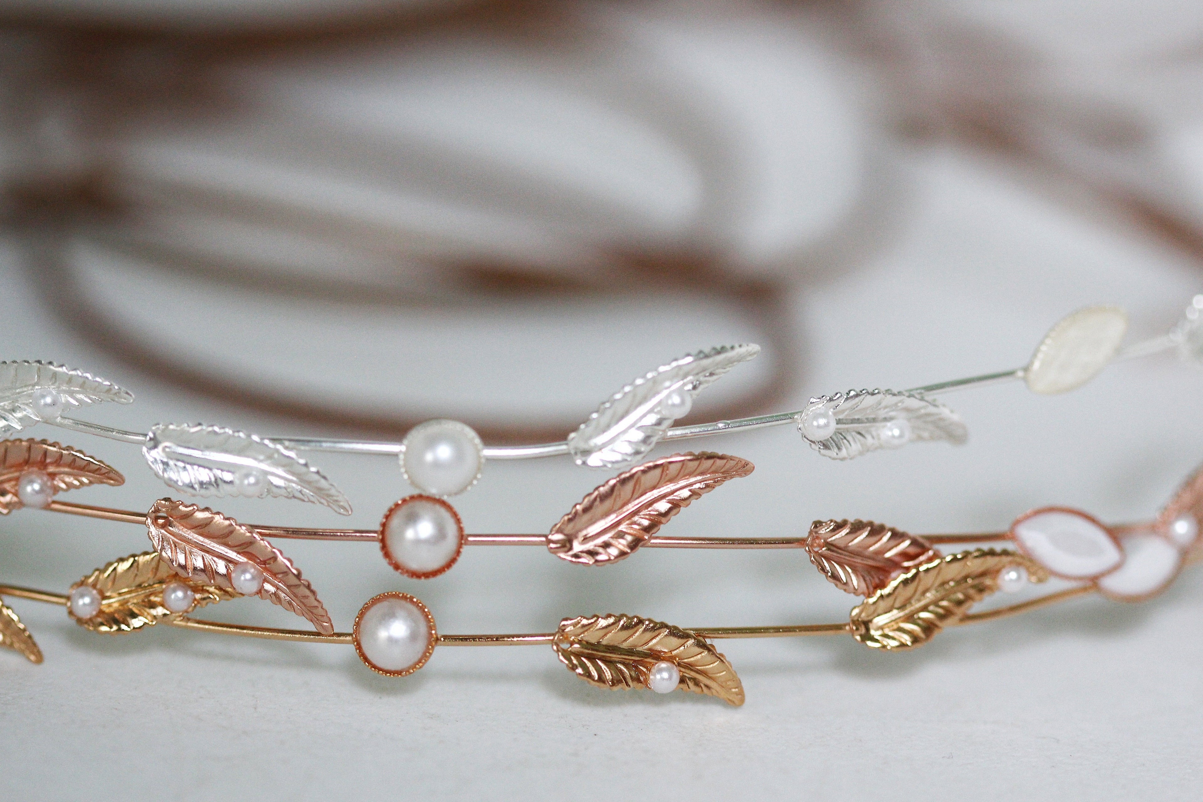 Tinkerbell Dainty Pearls & Leaves Wreath