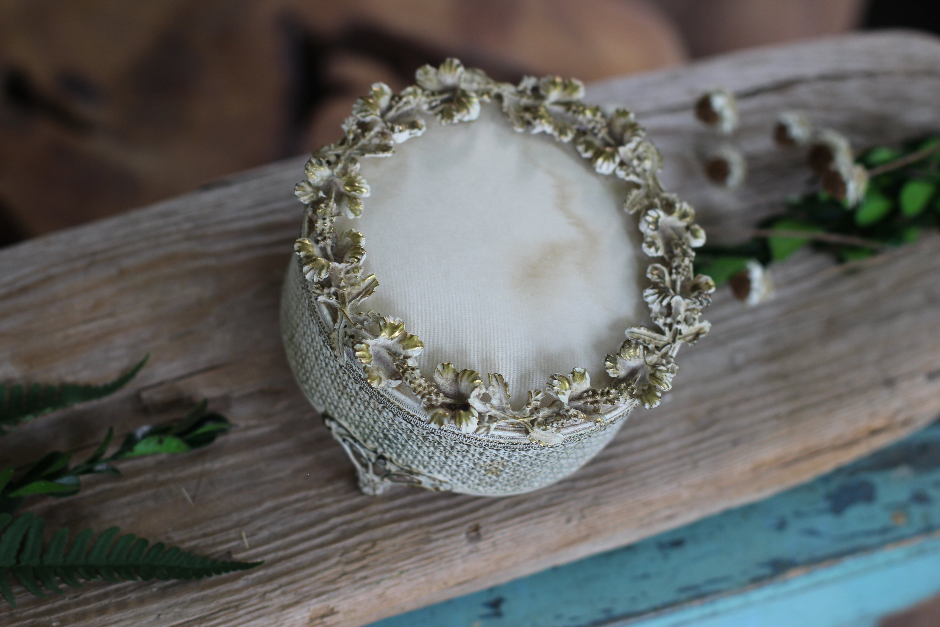 Vintage Dogwood Flowers Jar